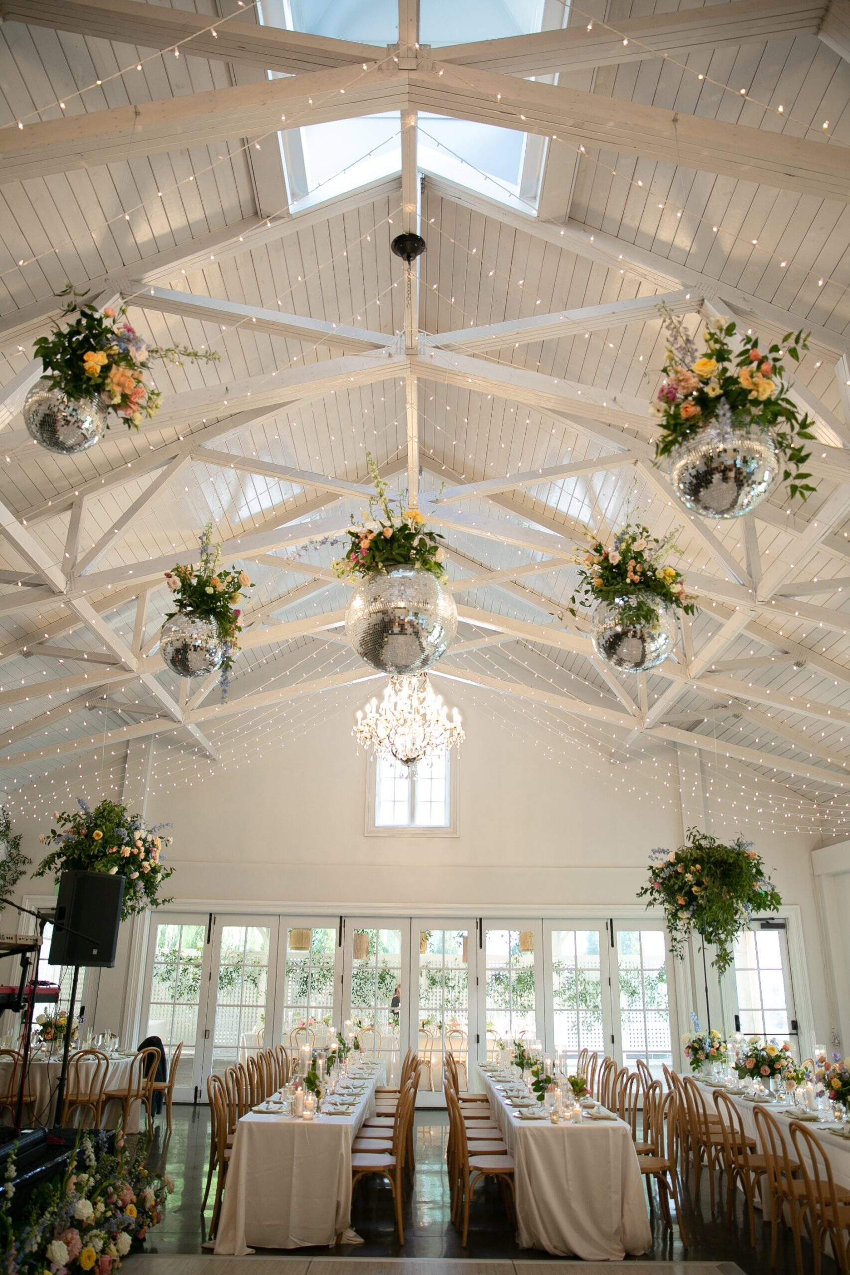 the carriage house at Merrimon- Wynne House spring wedding. Merrimon-Wynne House wedding photographer.