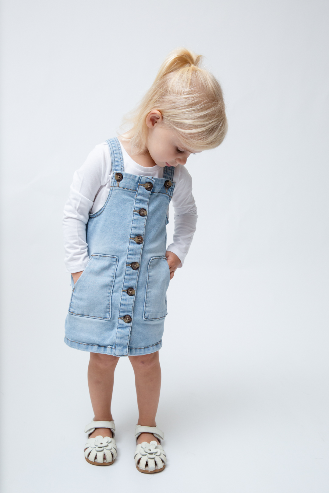 little girl portrait by raleigh family photographer