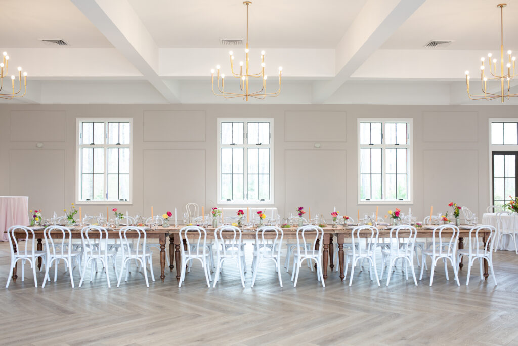 long table for wedding reception at the Bradford NC. The Bradford wedding photographer.