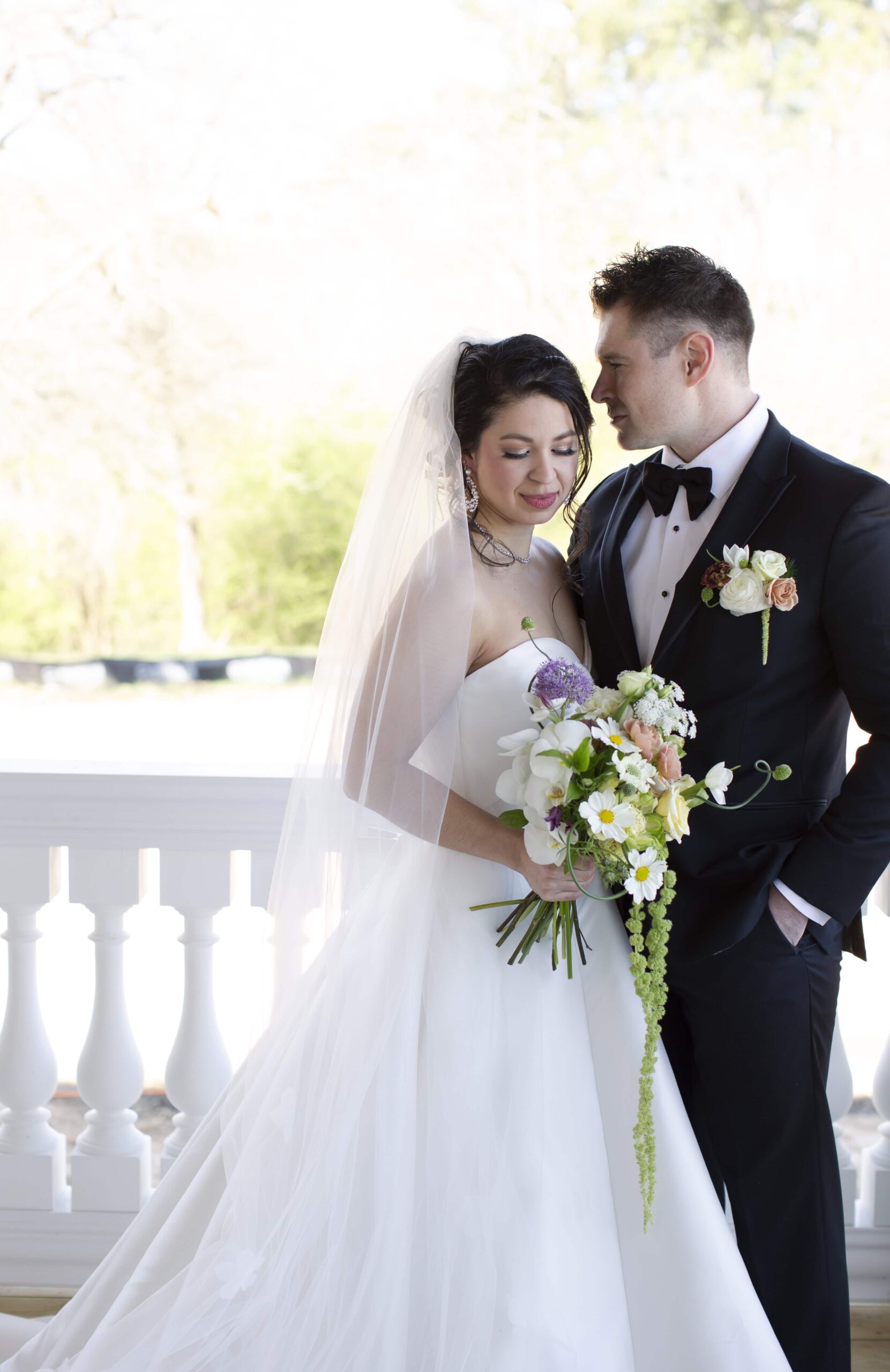 Wedding couple outdoor portrait by Landon Estate wedding & elopement photographer.