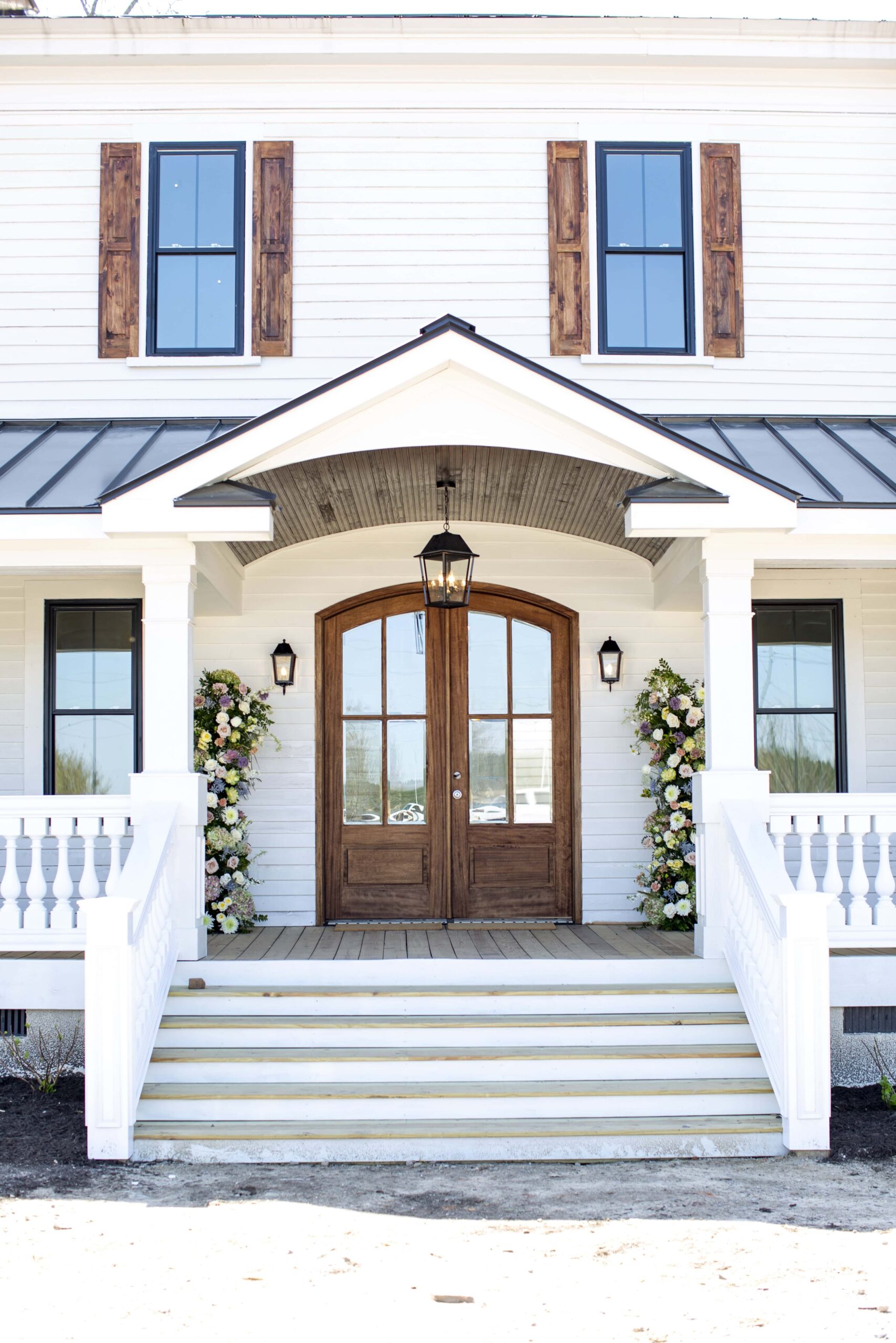 entrance of Landon estate historic home