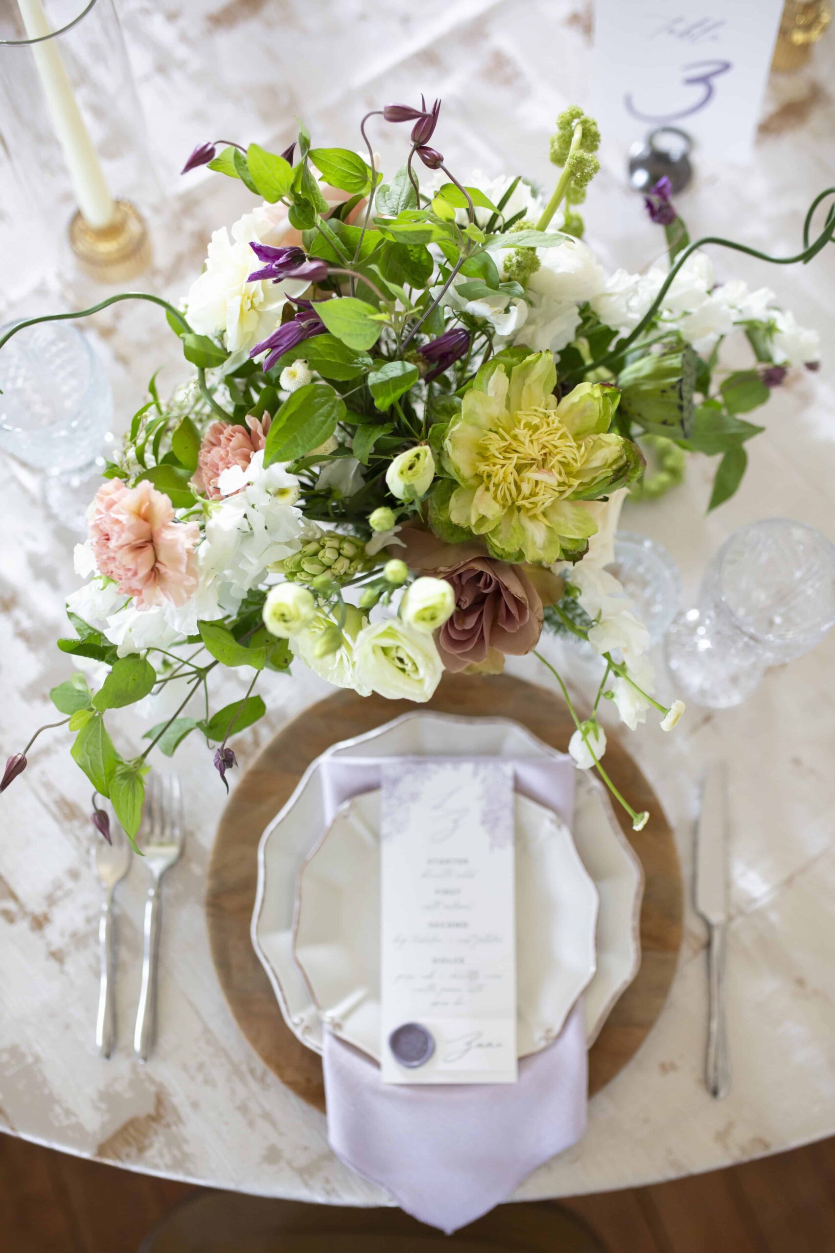 spring table settings at landon estate wedding. Landon Estate wedding & elopement photographer.